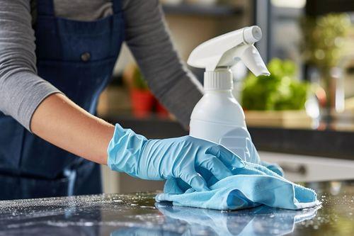 Alerta sanitaria: Retirada urgente de este producto de limpieza, vendido en España, por contaminación bacteriana